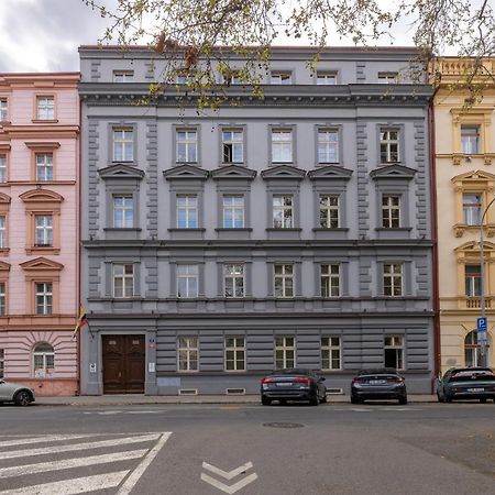 Luxurious, Charming Studio Perfect For Couples Prága Kültér fotó